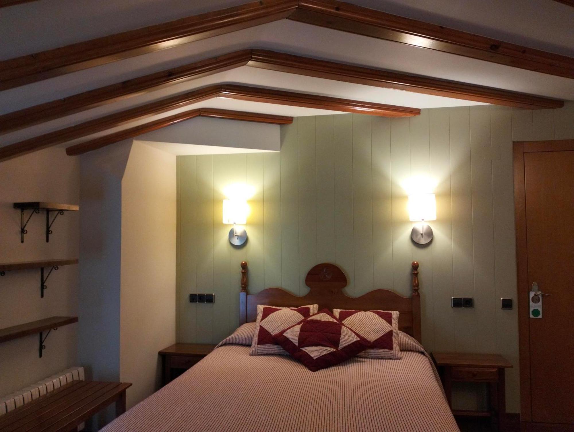Hotel Aragueells 2*