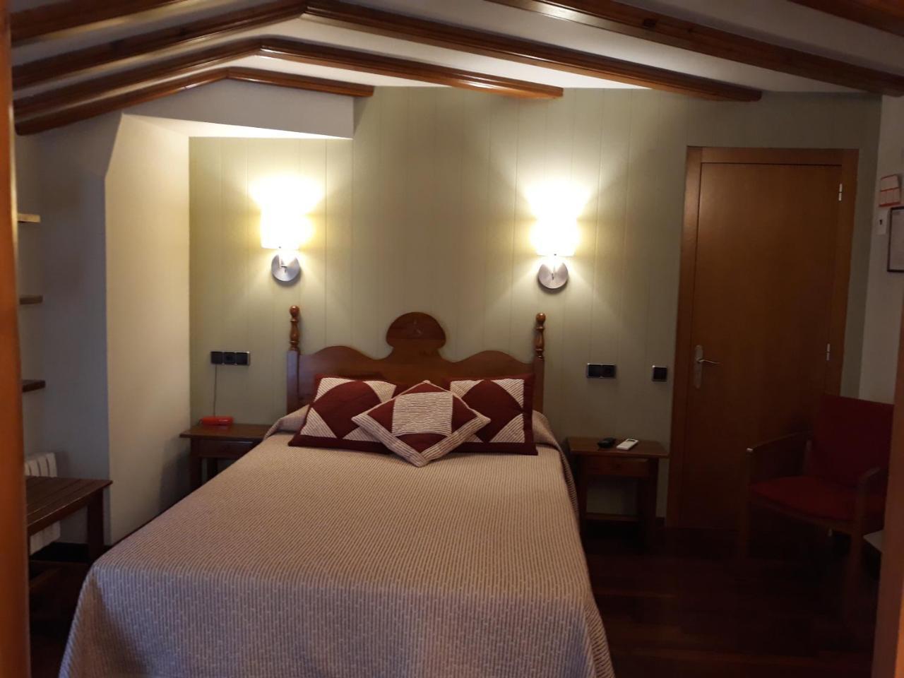 Aragueells Hotel 2*